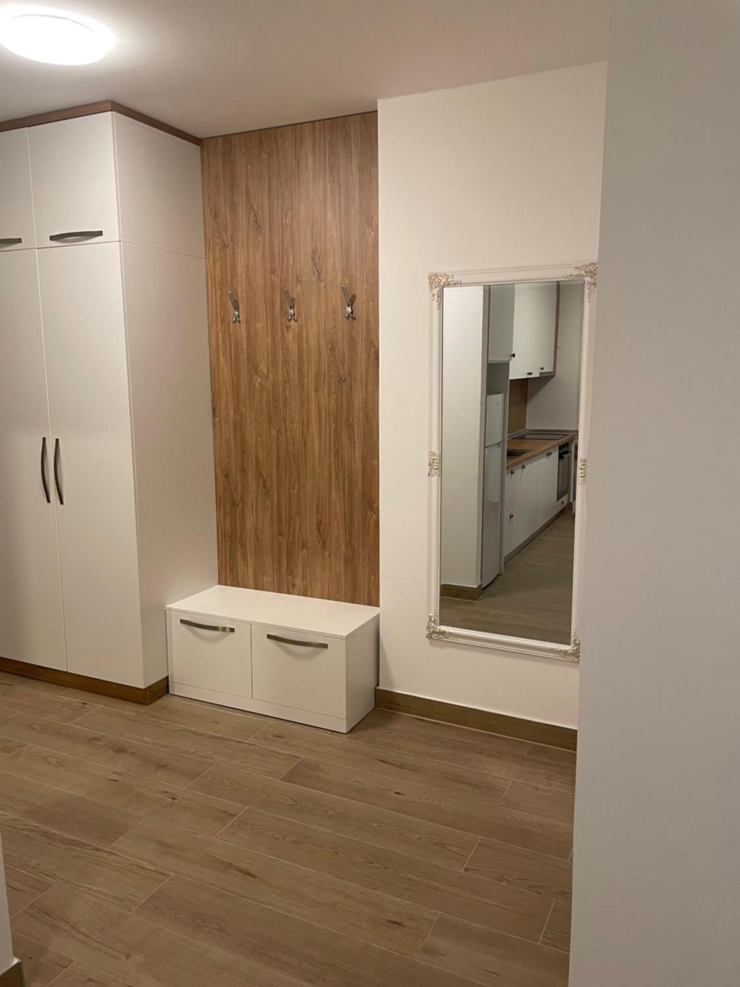 Toro Hospitality Apartment Мостар Екстериор снимка