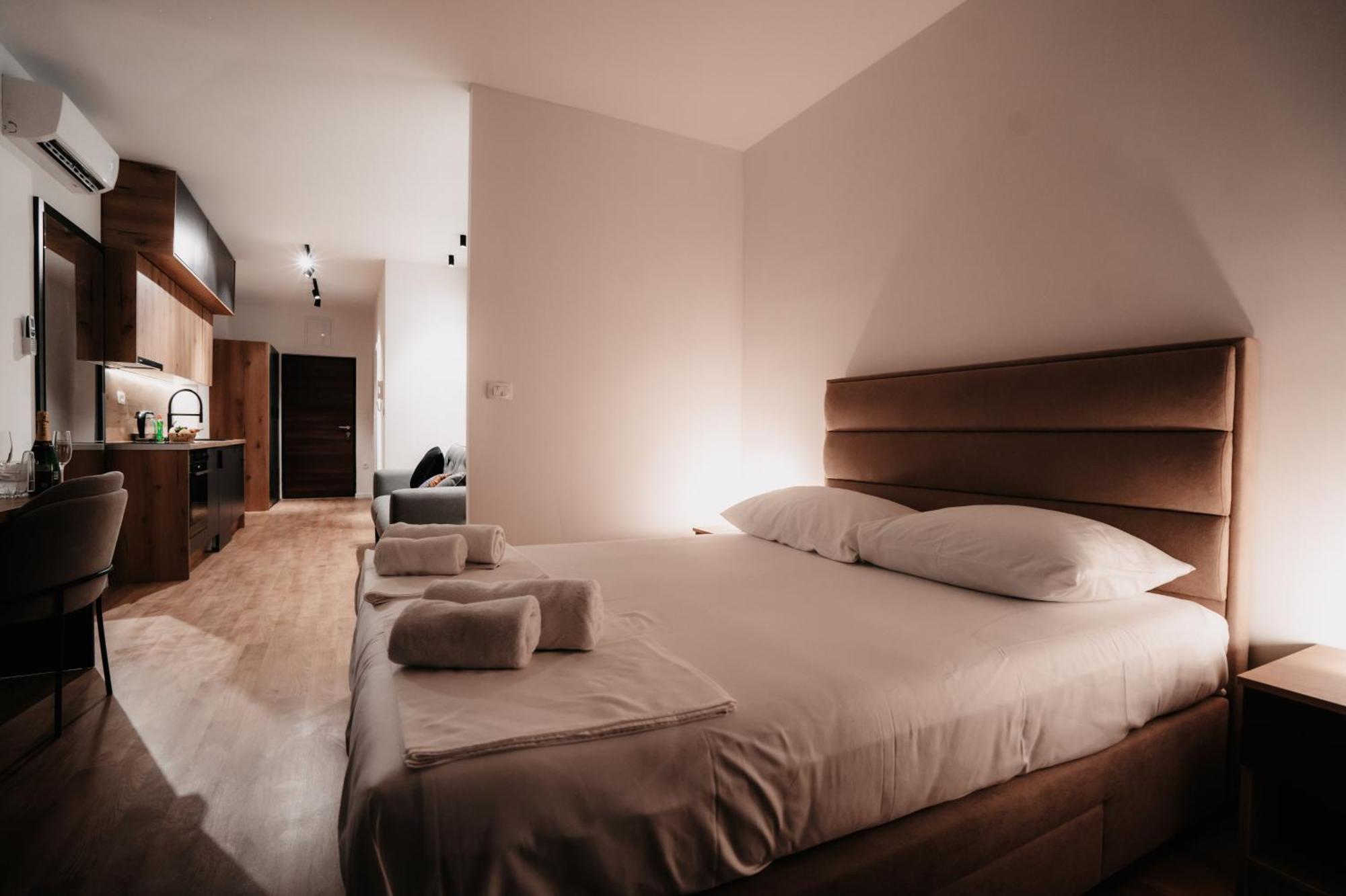 Toro Hospitality Apartment Мостар Екстериор снимка