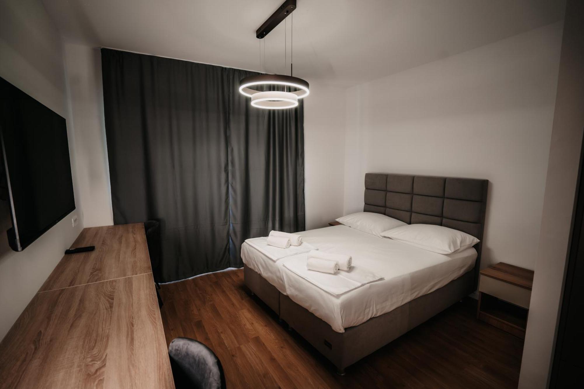 Toro Hospitality Apartment Мостар Екстериор снимка