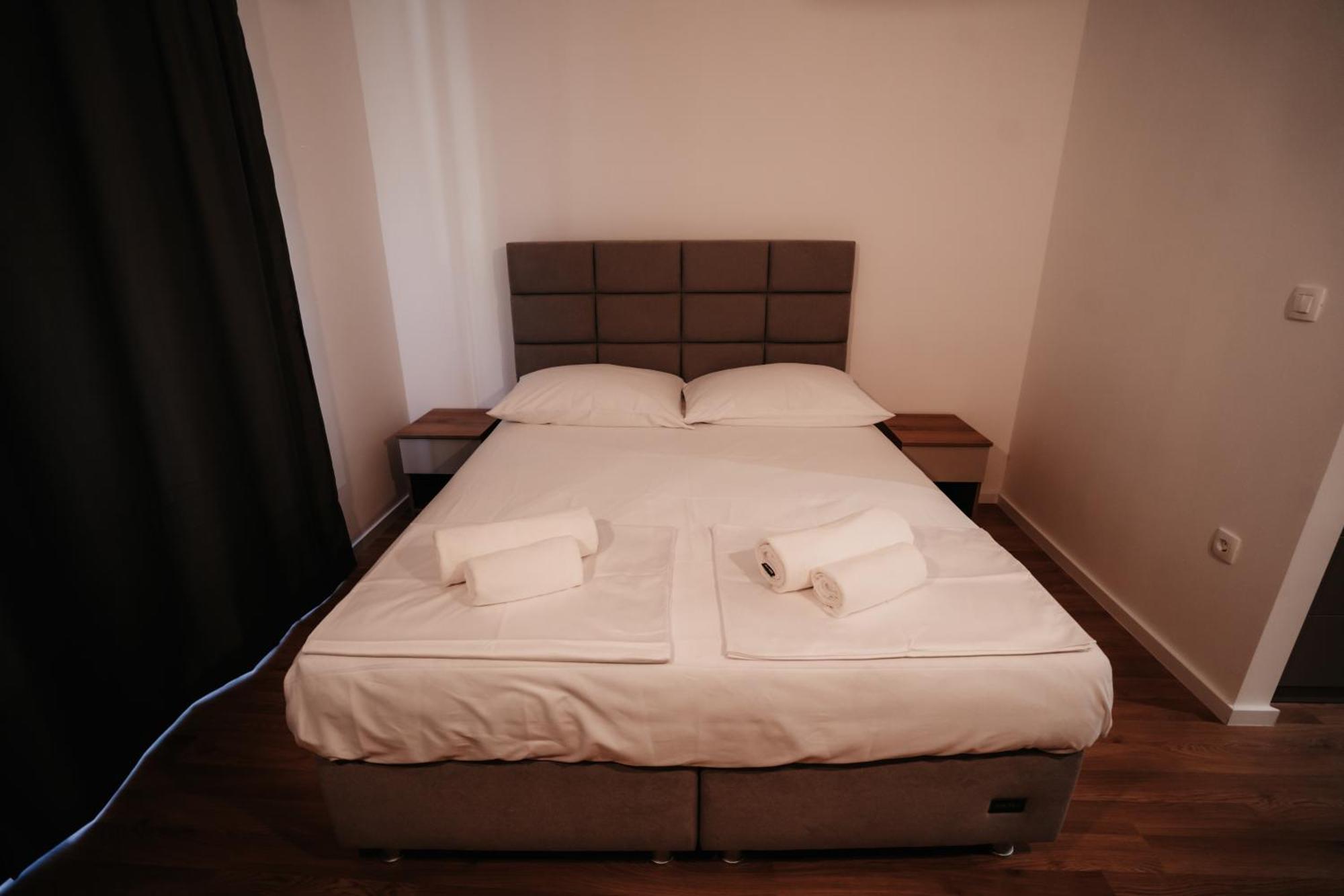Toro Hospitality Apartment Мостар Екстериор снимка