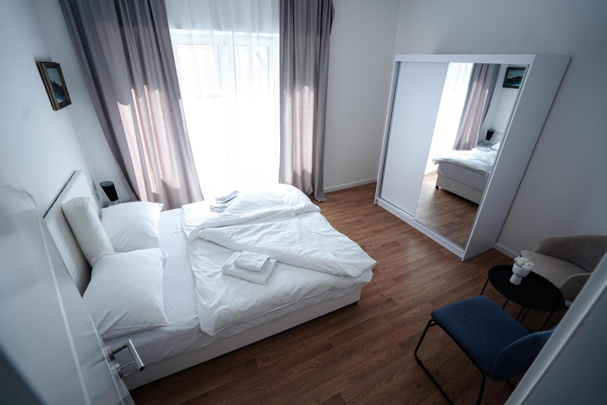 Toro Hospitality Apartment Мостар Екстериор снимка