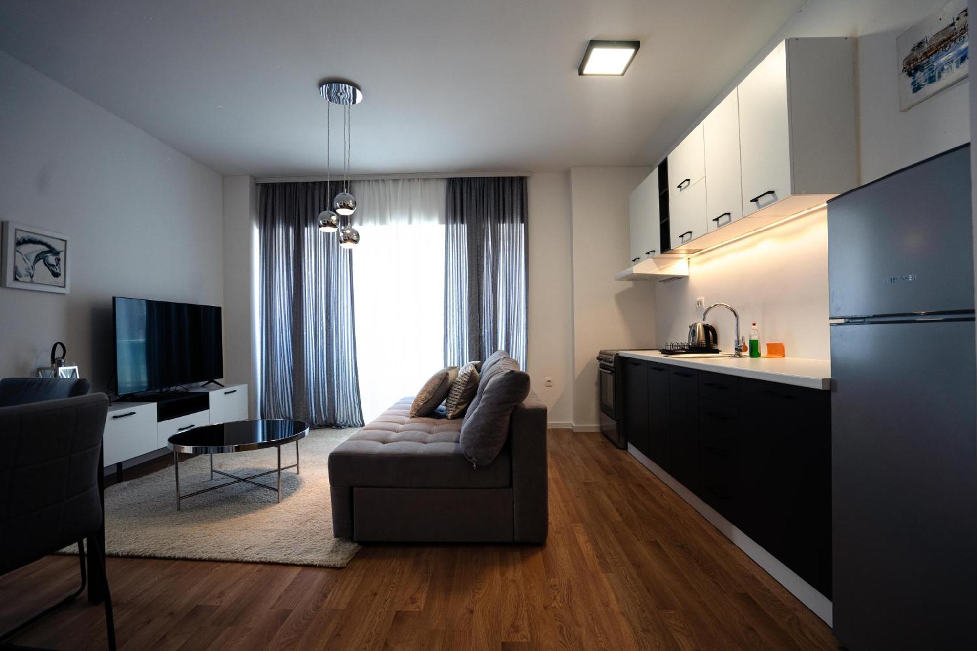 Toro Hospitality Apartment Мостар Екстериор снимка