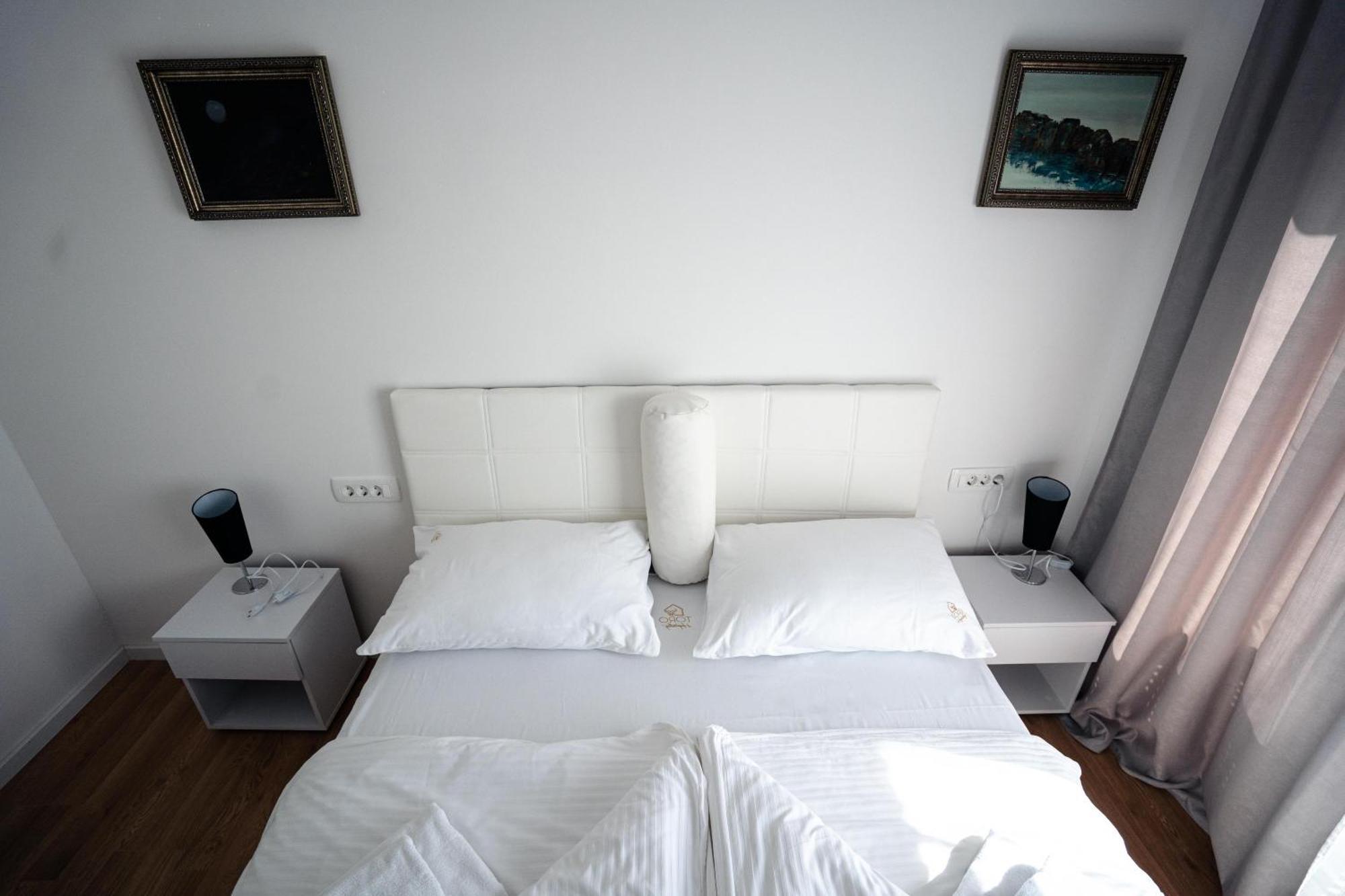 Toro Hospitality Apartment Мостар Стая снимка